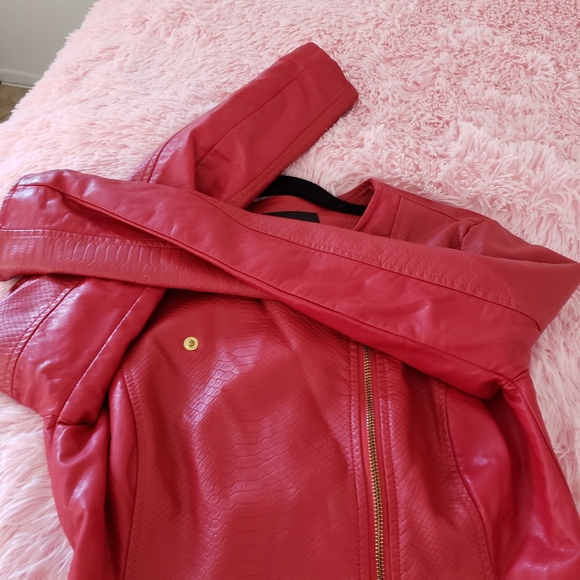 Guess Jacket - Picture 3 of 16